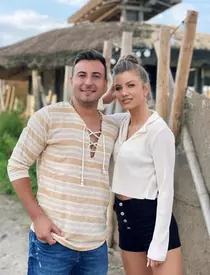 Codruța Filip și Valentin Samfira au făcut nunta. Artista a îmbrăcat rochia de mireasă la doi ani de la cununia civilă