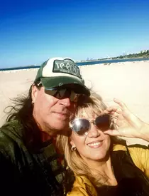 Paula si noul ei iubit