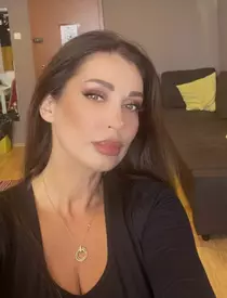 nicoleta-luciu-1-819×1024-2