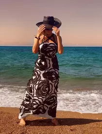 creatoarea-de-moda-romanita-768×1024-1