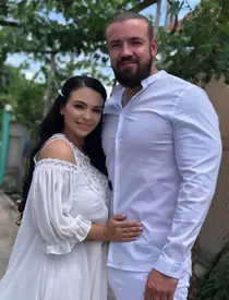 1-cine-este-francisca-botosaneanca-de-la-protv-care-a-inlocuit-o-pe-viviana-sposub-foto-812×1024-1