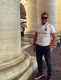 Mircea Radu, asaltat în străinătate de fanii emisiunii "Din dragoste", la 15 ani de când s-a încheiat emisiunea: "Îmi cereau să facem fotografii și își băgau și copiii în poză"