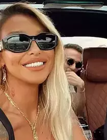 Ema Uta, sarut Sursa Spynews