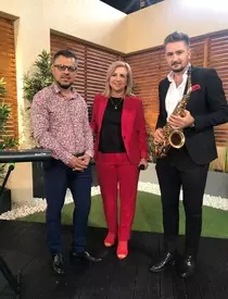 Carmen Șerban a lansat o melodie alături de mama ei: „A renunțat la visul ei de a cânta pentru familie, iar eu am făcut exact opusul”. Cum arată Elena Șerban / EXCLUSIV