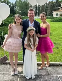 Ce s-a întâmplat la nunta lui Pavel Bartoș cu soția sa, Anca, în urmă cu 20 de ani: "Am întârziat la biserică, o nebunie mare"