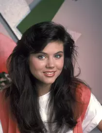 Cum arată Tiffani Thiessen, Valerie din Beverly Hills 90210, la 50 de ani. Actrița a fost surprinsă la cumpărături în L.A.