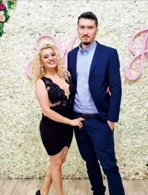 Anisia Gafton a fost cerută în căsătorie de iubitul ei, Serghei, după 5 ani de relație: "Am spus DA". Cum arată inelul de logodnă