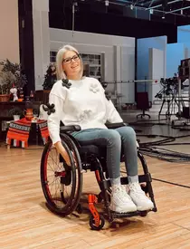 ”După doi ani de la divorț, m-am liniștit și sunt din nou bine. Am alături de mine un bărbat vesel, lângă care parcă prind aripi...”. Anamaria German a povestit totul despre noul ei iubit / EXCLUSIV