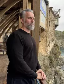 cezarionascu_1741623033_3585316325489327273_1156432047-1