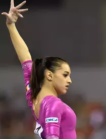larisa-iordache-4