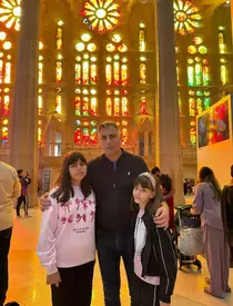 Unde pleacă Alexandru Ciucu în vacanța de vară cu fiicele sale și ale Alinei Sorescu. Designerul le-a pregătit o escapadă specială, în țară, dar și în Grecia: ”Eu le-am propus aceste trasee, iar fetele le-au acceptat”/ EXCLUSIV