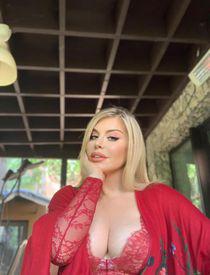 Loredana spune adevărul despre operațiile estetice și trucurile de înfrumusețare la care apelează: "Am niște reguli de la care nu mă abat nici măcar în vacanță"/ EXCLUSIV
