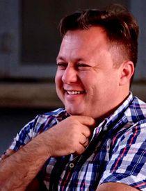 Frații Dolănescu, din nou la cuțite! Declarația lui Ionuț l-a înfuriat pe Dragoș: "Mama lui a venit la uşa noastră cu burta la gură"