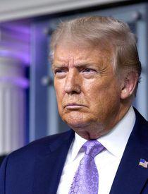Cine este medicul care îl tratează pe Donald Trump de coronavirus. A fost medaliat de România