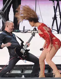 Jennifer Lopez Performs In Hyde Park