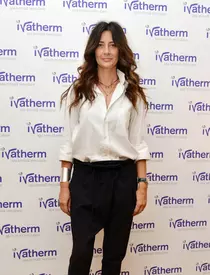 [FOTO] Vedete la lansarea unei noi game anti-aging