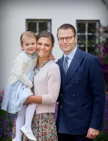 Prinţesa Victoria a Suediei – Şedinţă foto la împlinirea a 38 de ani