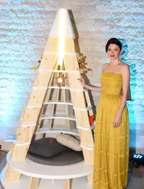 Amalia Nastase si Andreea Raicu