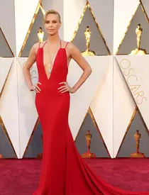 Cate Blanchett – Rochie Armani Prive, bijuterii Tiffany & Co. Blue Book