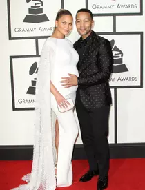 Selena Gomez si Taylor Swift