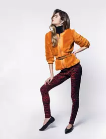 Cămașă Andra Andreescu, 790 lei; jachetă ATU Body Couture, 820 lei; pantaloni H&M, 99 lei.