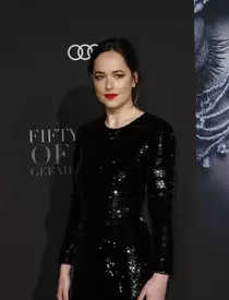 Dakota Johnson, premiera europeană „50 Shades Darker'
