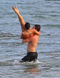 Channing Tatum şi Jenna Dewan – Atât de sexy în vacanţa din Hawaii! Imagini incendiare cu cel mai hot cuplu!