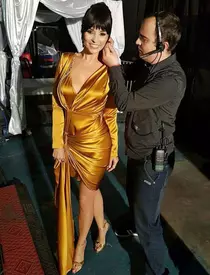 Andreea Marin, extrem de sexy, iar Mihaela Rădulescu ca o mireasă - așa și-au făcut apariția cele două la „Uite cine dansează”