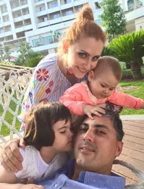 Alina Sorescu şi Alexandru Ciucu – Cum a fost în prima vacanţă alături de cele două fetiţe
