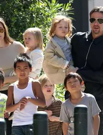 Angelina Jolie și Brad Pitt, pe vremea când erau fericiți.