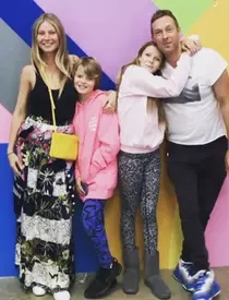 Angelina Jolie și Brad Pitt