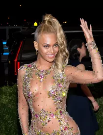 1. Scarlett Johansson