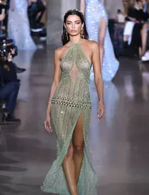 Défilé de mode Giambattista Valli Haute-Couture printemps-été 2018 à Paris