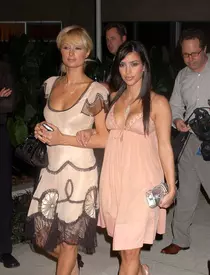 Paris Hilton și Kim Kardashian