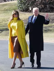 Melania Trump a eclipsat într-o ţinută galbenă