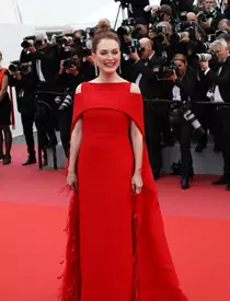 Georgia May Jagger, fiica lui Mick Jagger, pe covorul roșu, la Festivalul de la Cannes 2018.