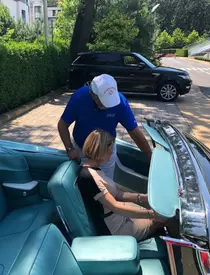 Alessandra Stoicescu a condus un Rolls Royce Phantom, în valoare de 200.000 de euro, din colecția lui Ion Țiriac.