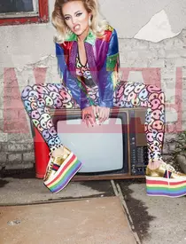 Delia Matache, shooting EXCLUSIV VIVA de august