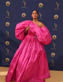 Cel mai bine îmbrăcate vedete la Premiile Emmy 2018. Au strălucit pe covorul roșu