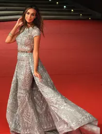 Mădălina Ghenea, apariţie WOW pe covorul roşu