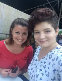 Adriana Nicolae (dreapta)