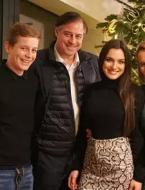 Toți o știu pe fiica ei, dar uite cât de mare s-a făcut băiatul Andreei Esca. Aris Melkior are 15 ani: ”Părinții mei sunt ca orice alti părinți”