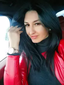 Mirela de la Insula iubirii a primit flori de Ziua Îndrăgostiților