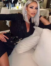 Bianca Drăgușanu, schimbare radicală de look. Vedeta s-a tuns scurt