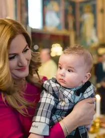 Ela Craciun, la botezul fiului ei