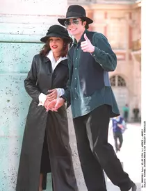 Lisa-Marie Presley şi  Michael Jackson