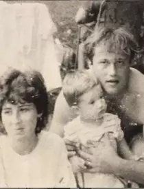 Incredibil ce mult seamănă Mihai Bendeac cu fratele lui! Între ei este o diferență de 18 ani