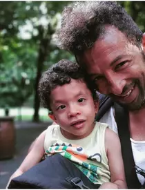 Kamara, declarație emoționantă despre fiul său diagnosticat cu o formă de paralizie celebrală: ”E un mare luptător!”