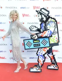 Cea mai ciudată dietă pe care a ținut-o Sore. Avea 20 de ani și era să se umple de celulită din cauza regimului