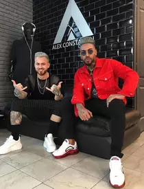 Alex Velea s-a vopsit blond. Schimbarea de look care a stârnit controverse